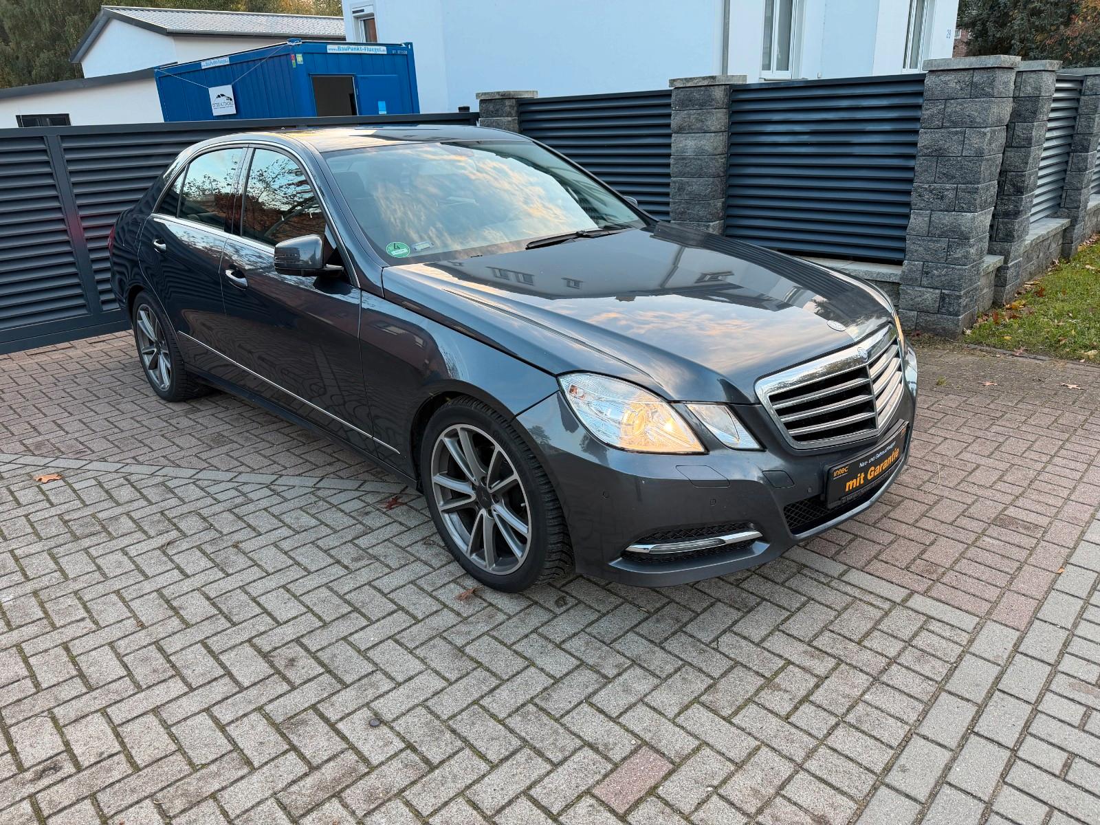 Mercedes-Benz E 200 Limousine BlueEfficiency Avantgarde Tüv