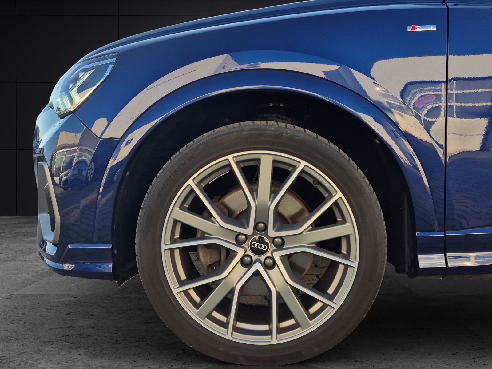 Fahrzeugabbildung Audi Q3 40 TDI quattro S-line S-tronic Matrix Navi AC
