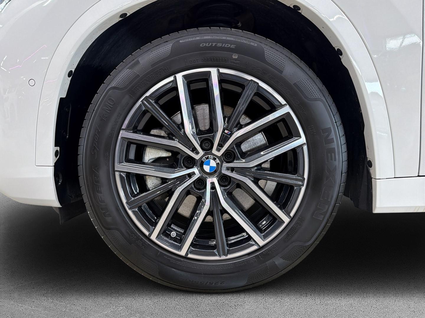 BMW X1 xDrive23d  M Sport 18''LC PROF HuD AHK PANO 3