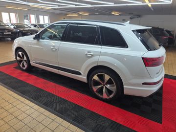 Audi Q7 - 8