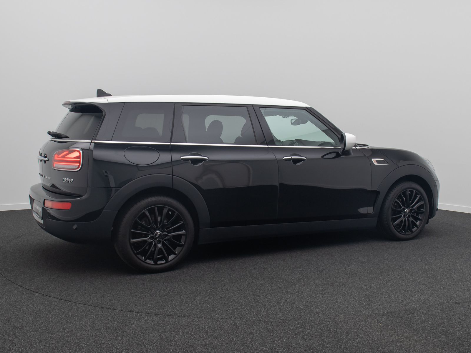 Fahrzeugabbildung MINI Cooper Clubman HUD Kamera DAB H/K Panorama Voll