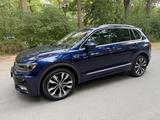 Volkswagen Tiguan Highline 4Motion R-Line Top Zustand - Volkswagen Tiguan mit Benzin-Antrieb