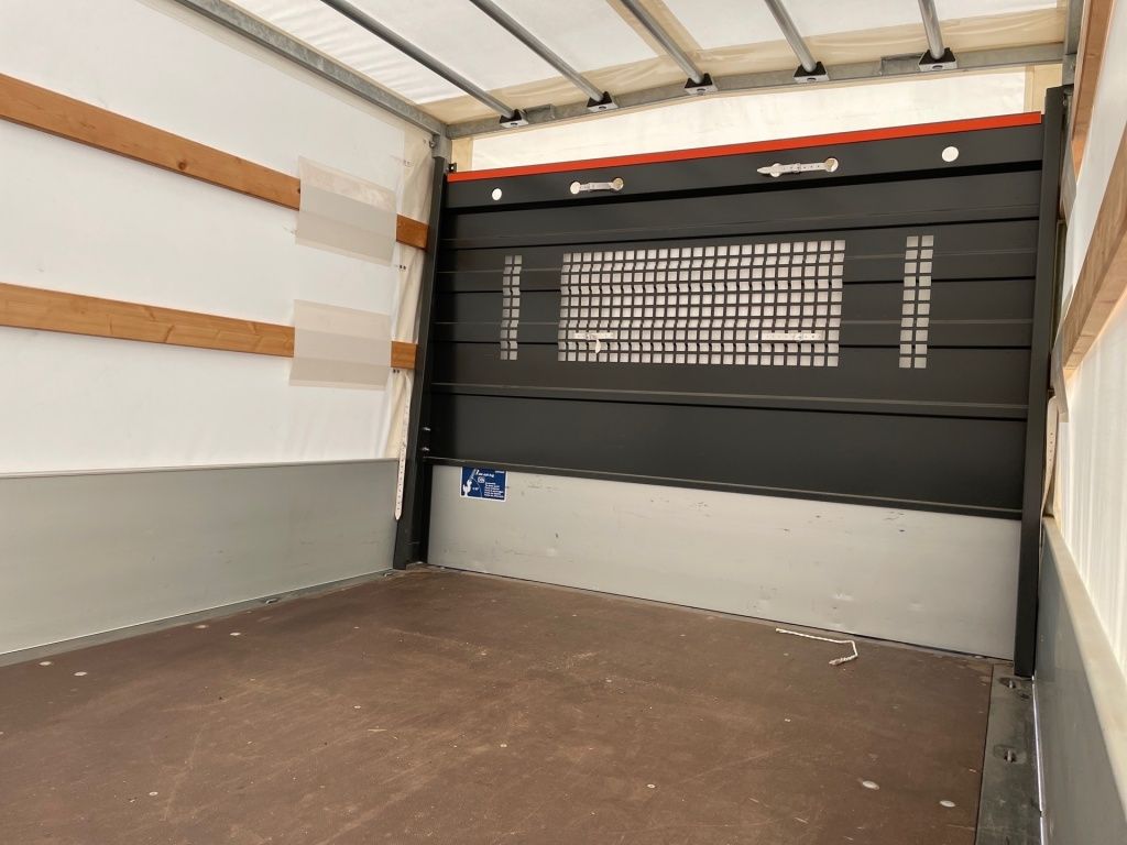 Fahrzeugabbildung Mercedes-Benz Sprinter 315 CDI Pritsche 3665 AHK,Klima,7-Sitze