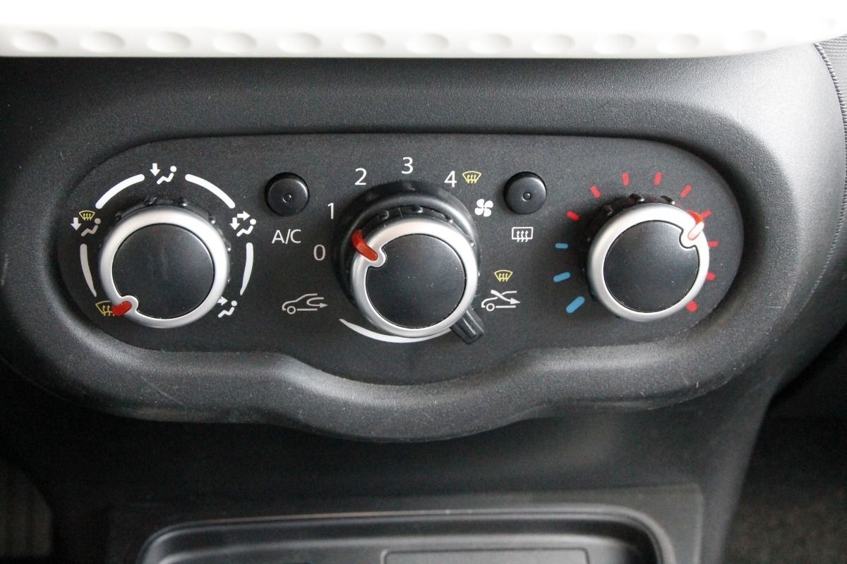Fahrzeugabbildung Renault Twingo 1.0 SCe 75 Limited