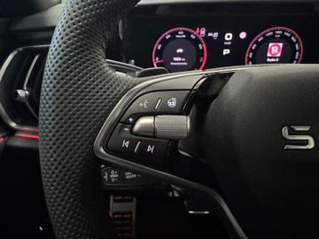 Skoda Kodiaq 2.0 TSI 4x4 RS 7-Sitze*Pano*StHz*AHK