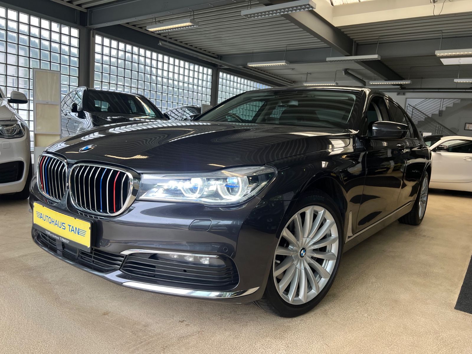Fahrzeugabbildung BMW 740 d xDrive *MASSAGE* LEDER EXCLUSIVE *
