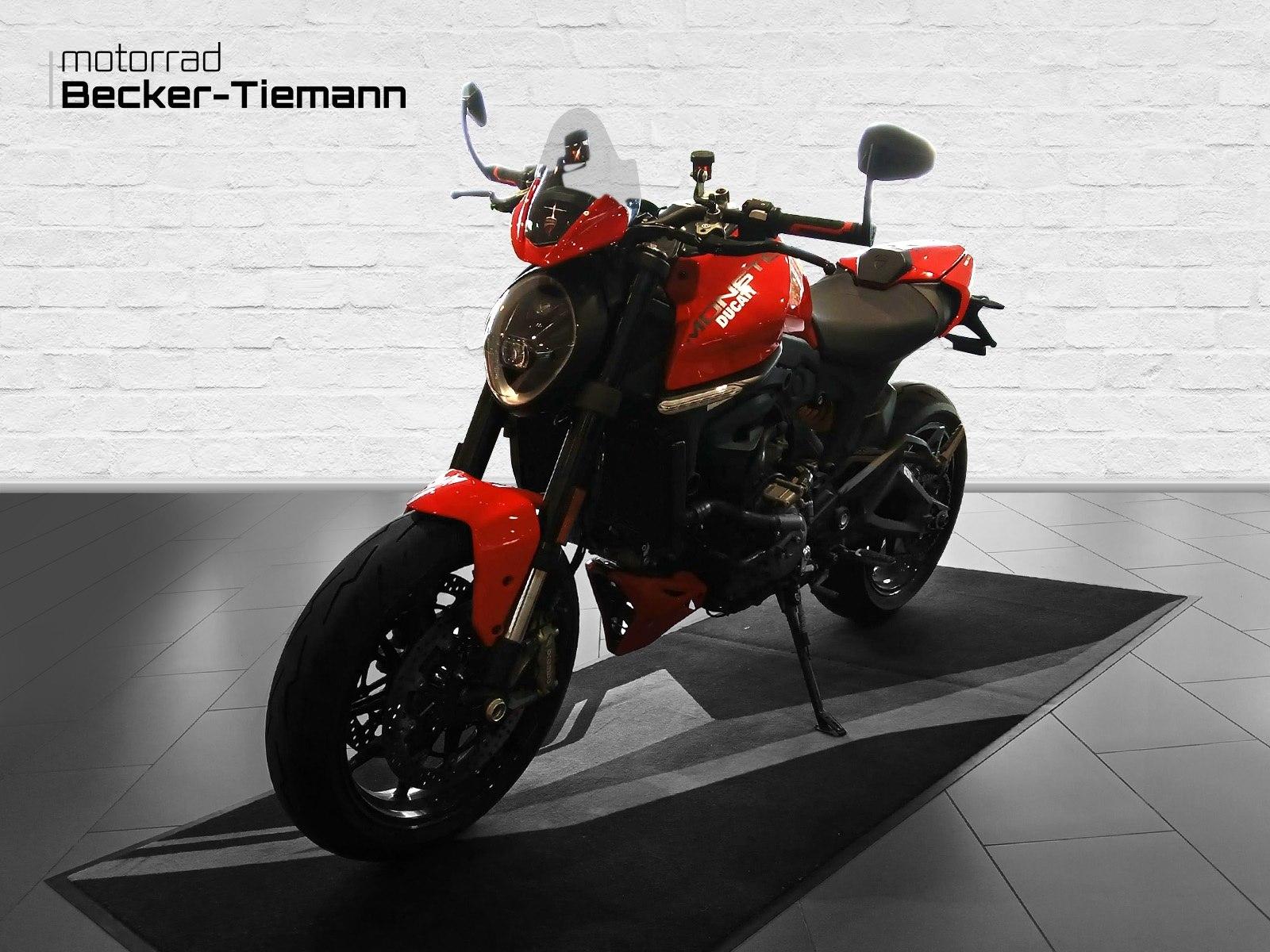 Ducati Monster 937