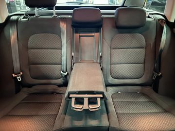 Skoda Superb Combi Exclusive *Xenon*PDC*Klima*DAB*Navi