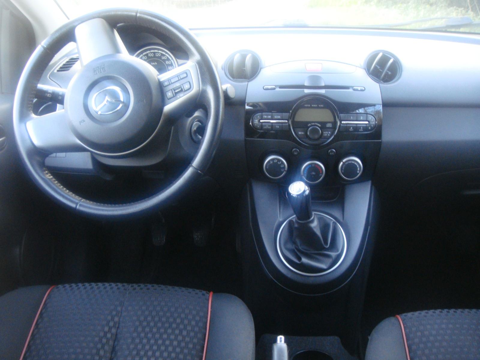 Mazda 2 Lim. 1,3 Edition Klima TÜV neu 