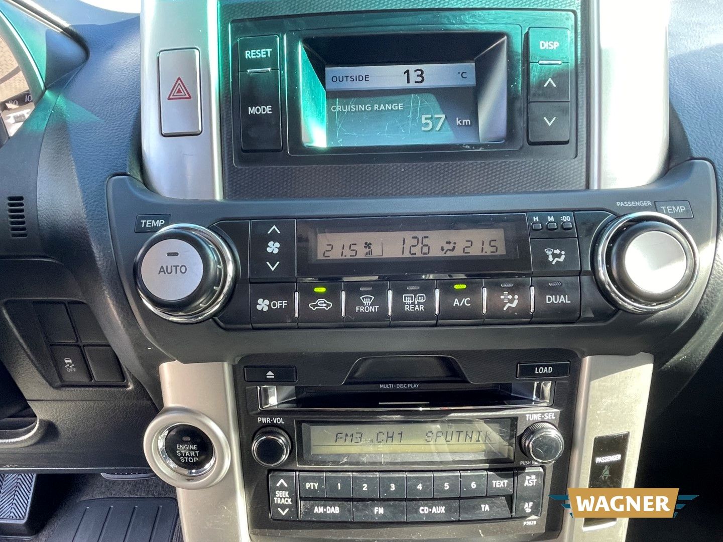 Fahrzeugabbildung Toyota Land Cruiser Life 3.0 D-4D Automatik Sitzheizung