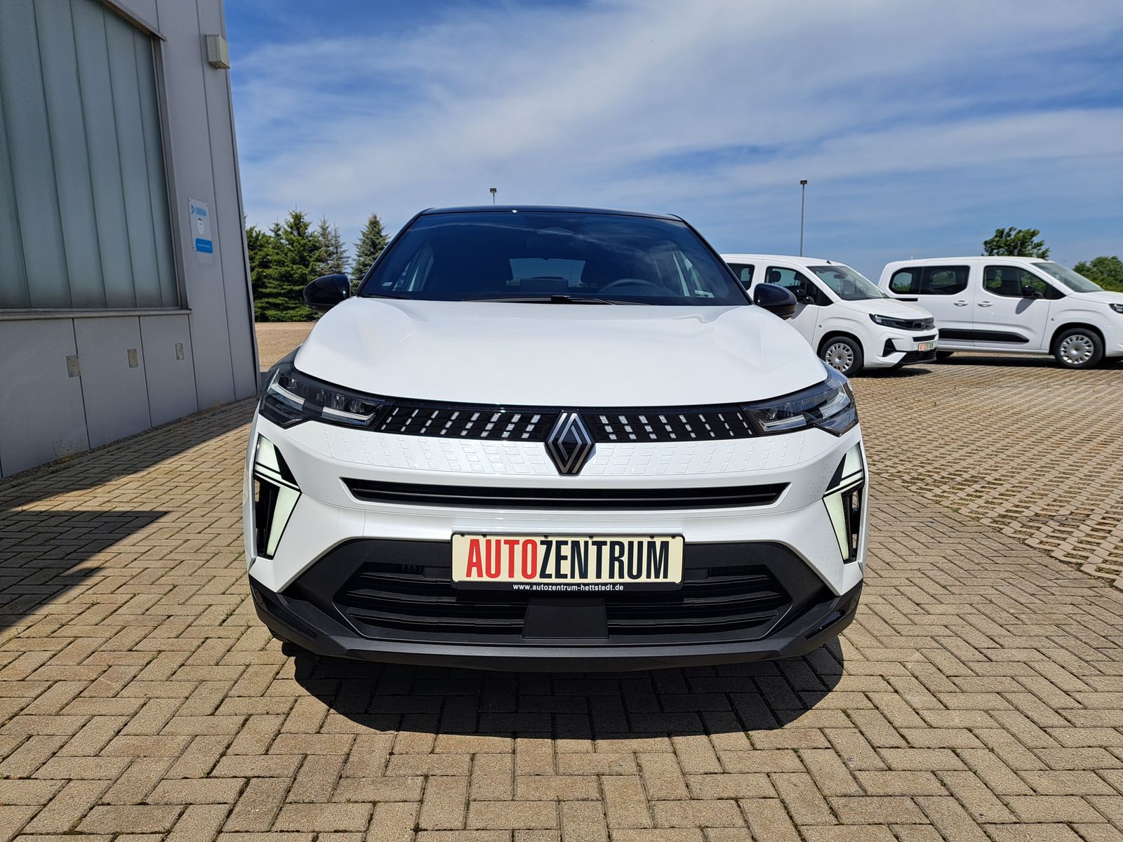 Fahrzeugabbildung Renault Captur TCe90 TECHNO WINTERPAKET ALU 18" BI-COLOR