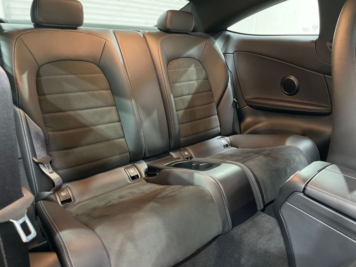 Fahrzeugabbildung Mercedes-Benz C 200 4Matic AMG Sport#Digital#LED#360°#Pano