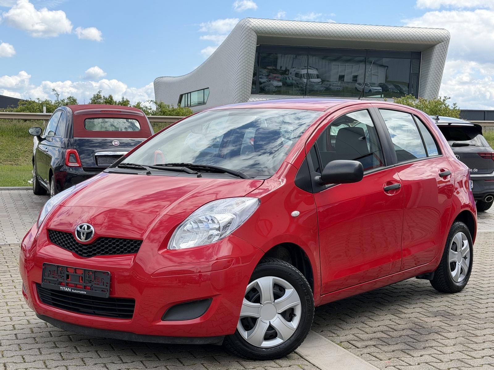 Toyota Yaris TÜV neu/elek. Fenster/ZV/Radio-CD/Isofix