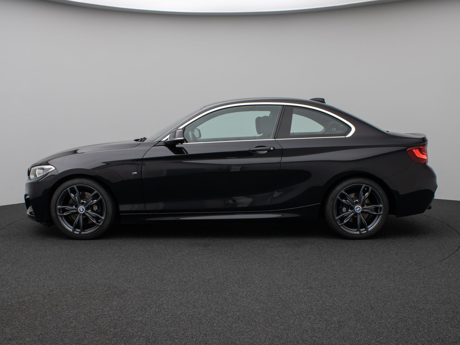 Fahrzeugabbildung BMW 228i Coupé M Sport NaviPro DAB HiFi Xenon PDC