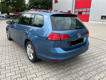 Volkswagen Golf - 5
