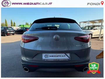 Alfa-Romeo Stelvio - 5
