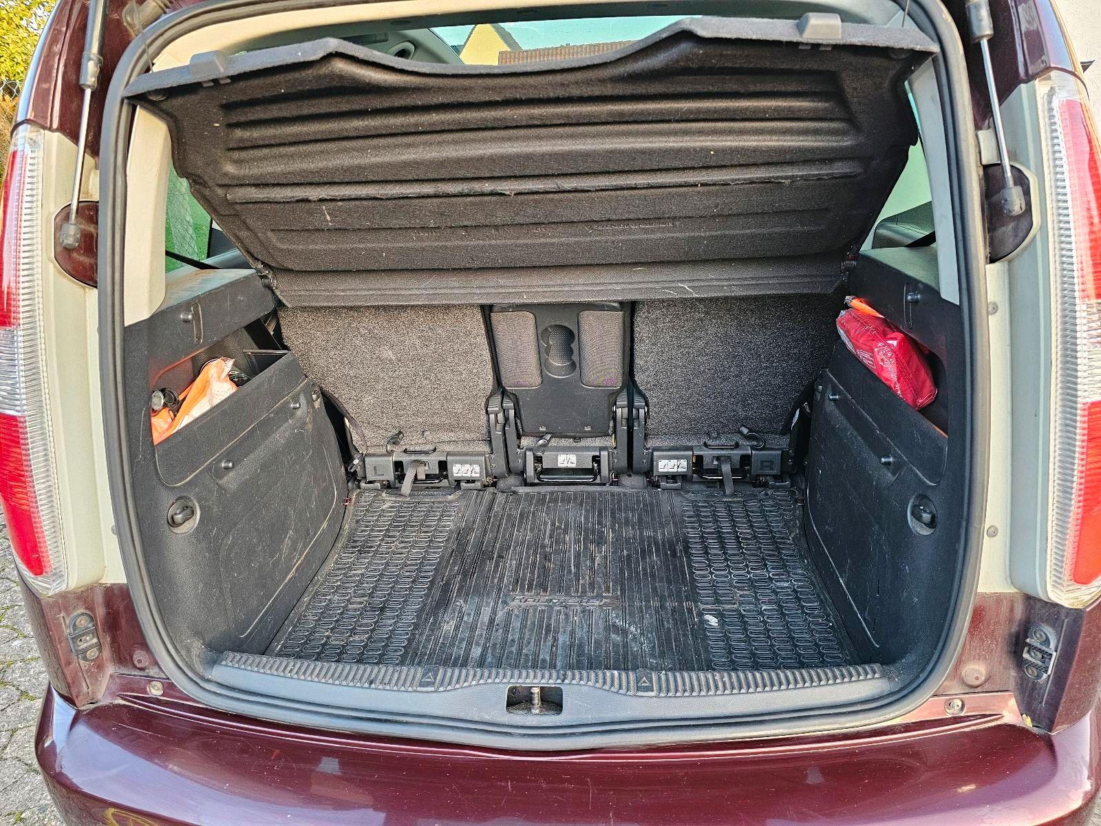 Skoda Roomster 2010 — photo 5