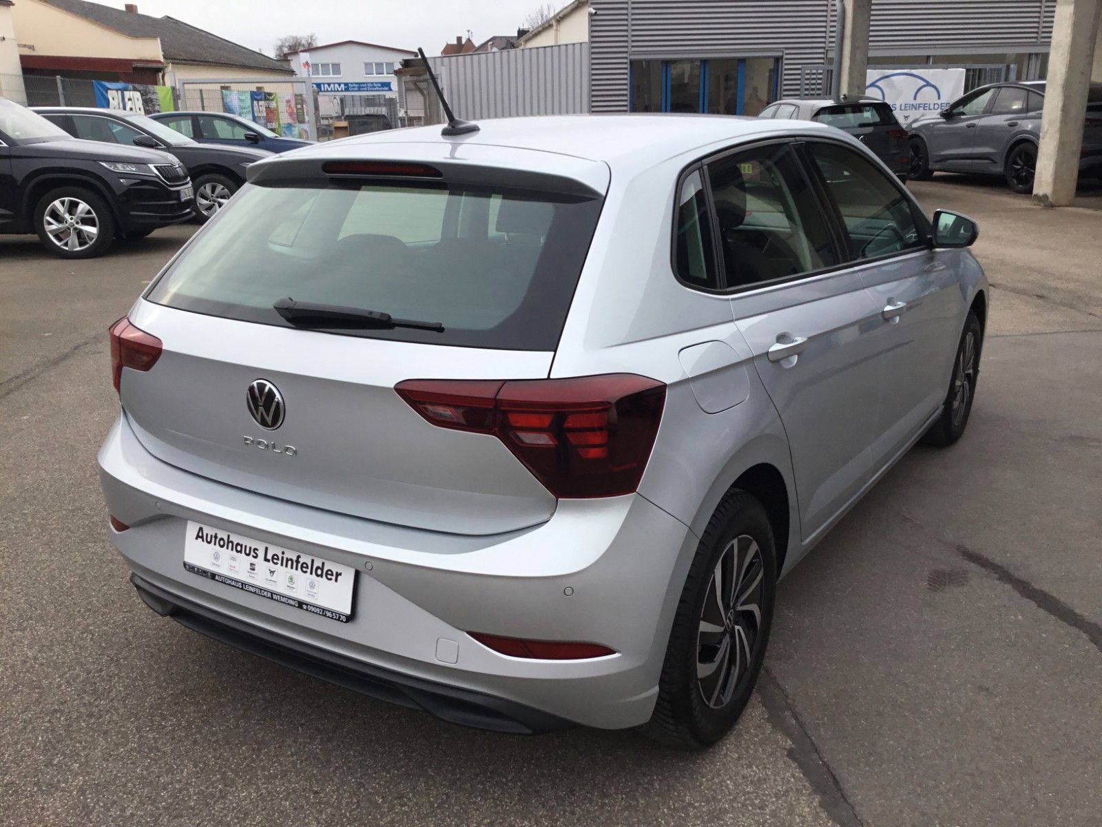 Fahrzeugabbildung Volkswagen Polo 1.0 TSI DSG Life+LED+Kamera+AppConnect+ACC