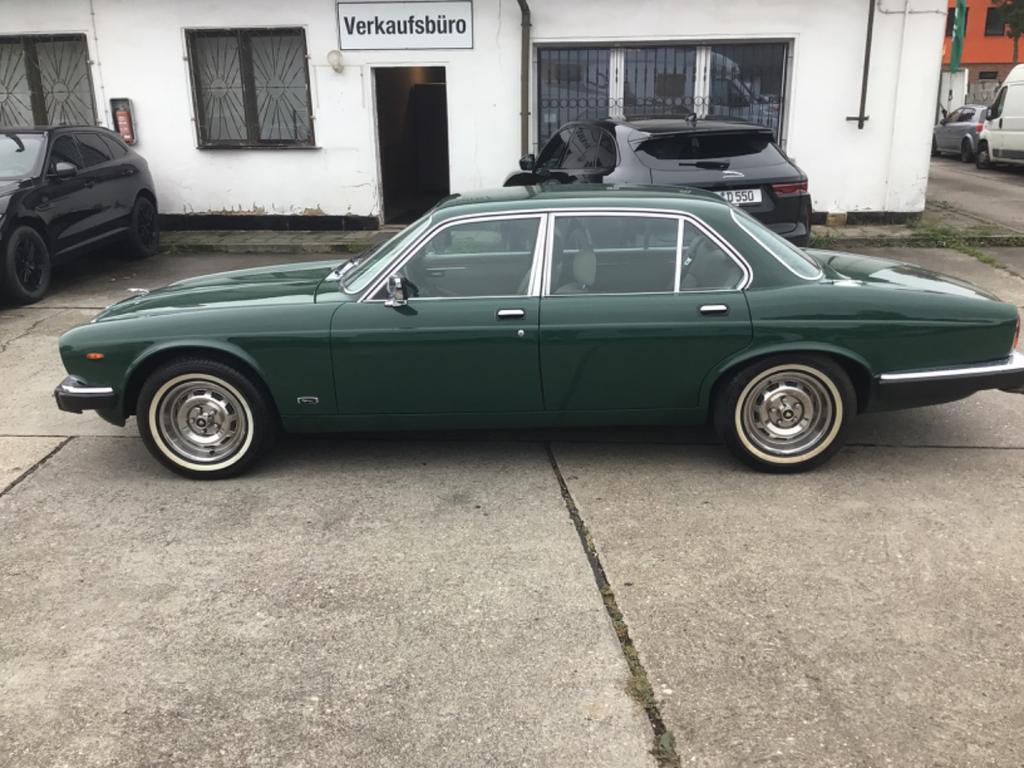 Jaguar XJ6