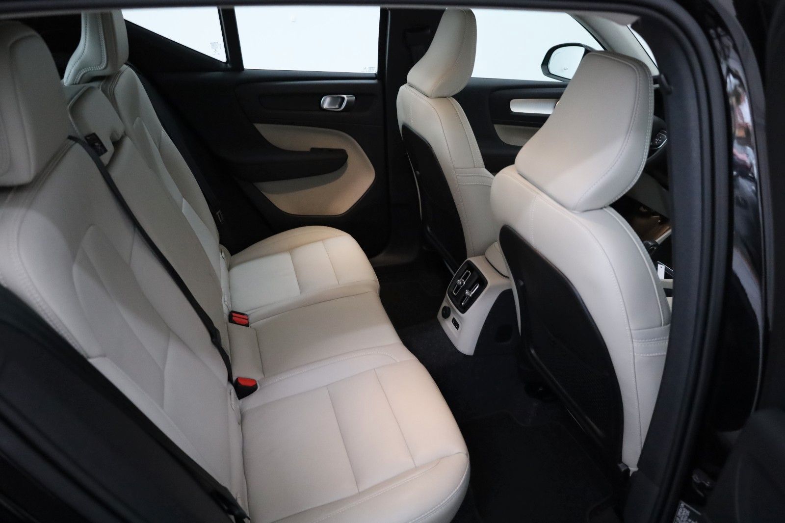 Fahrzeugabbildung Volvo XC40 T5 Inscription,Leder,Navi,LED,4xSH,Kamera