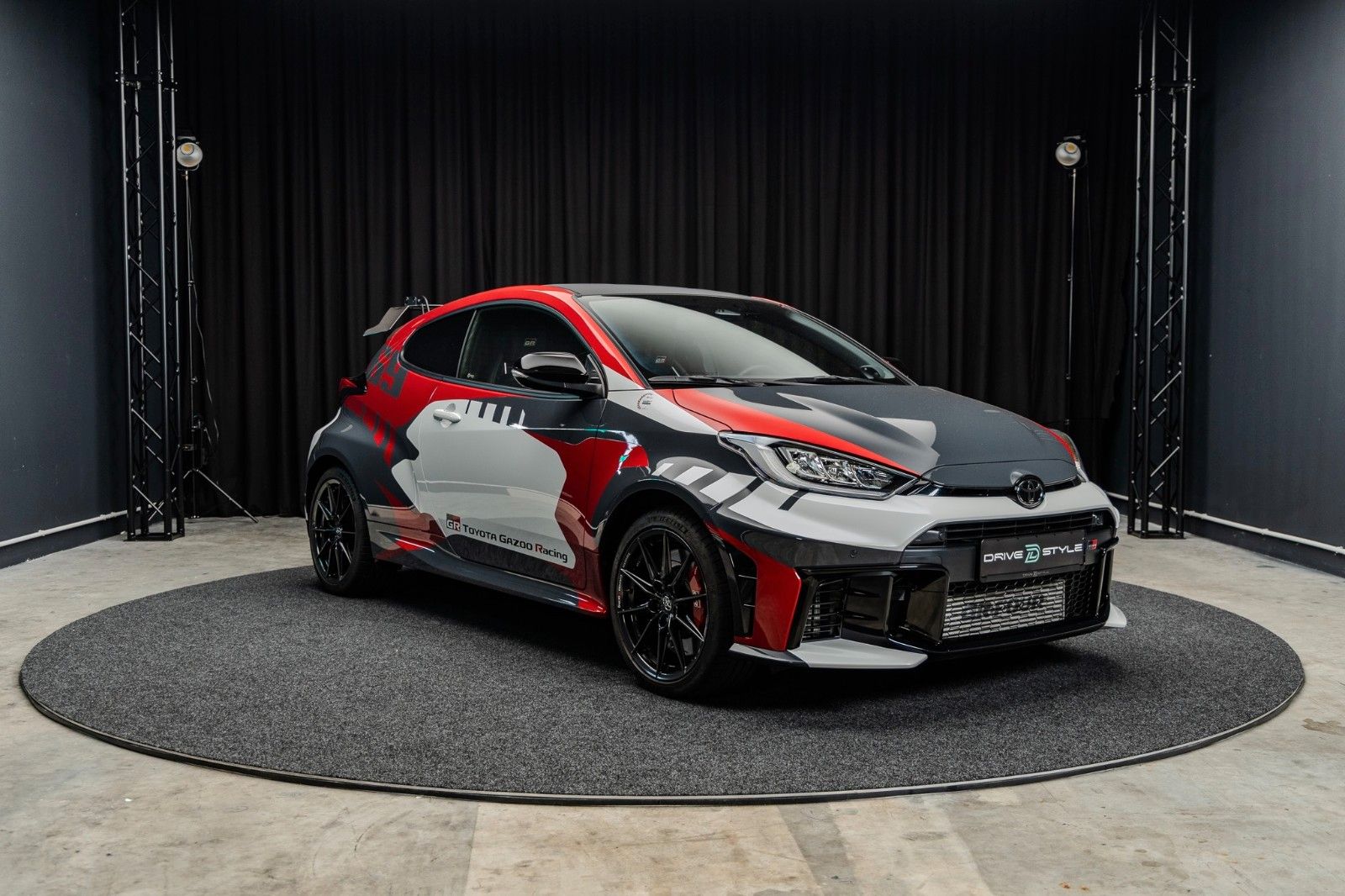 Fahrzeugabbildung Toyota Yaris 1.6-l-Turbo GR Rovanperä Edition