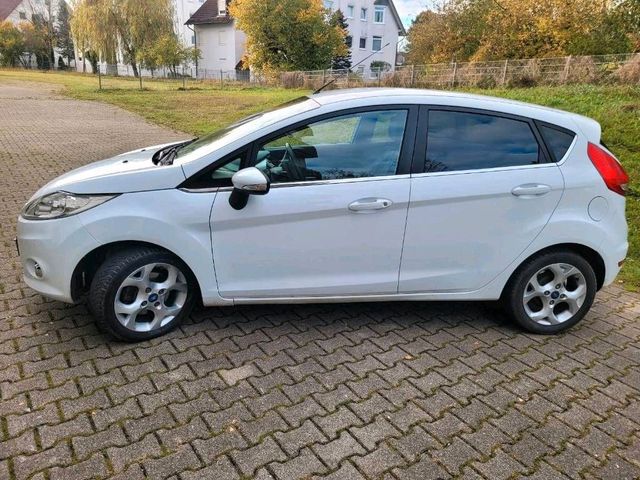 Ford Fiesta Titanium 1. HAND VB