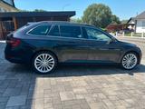 Skoda Superb 2.0 TDI SCR DSG Ambition Combi Ambition - Skoda Superb Ambition mit Diesel-Antrieb