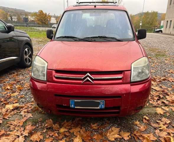 Citroën Citroen Berlingo 1.6 16V 5p. Agatha Ruiz de la P