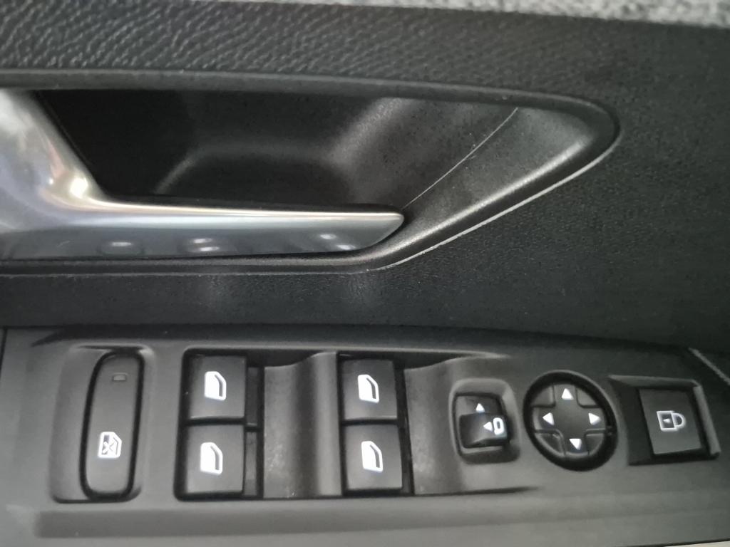 Peugeot 3008 Hybrid Allure AT Shz Navi Kamera 360, миниатюра 21