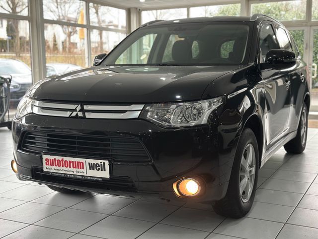 Mitsubishi Outlander *PLUS*2WD*NAVI*R-CAM*7-SITZER*KLIMA*