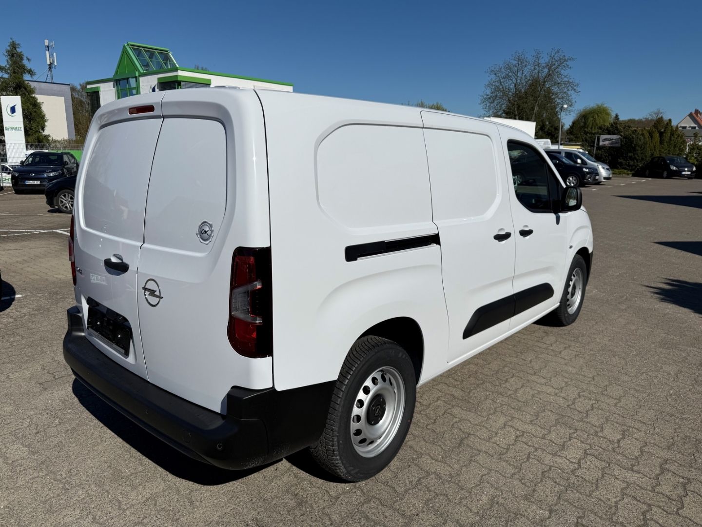 Fahrzeugabbildung Opel Combo Cargo Diesel 1,5 erhöhte Nutzlast XL