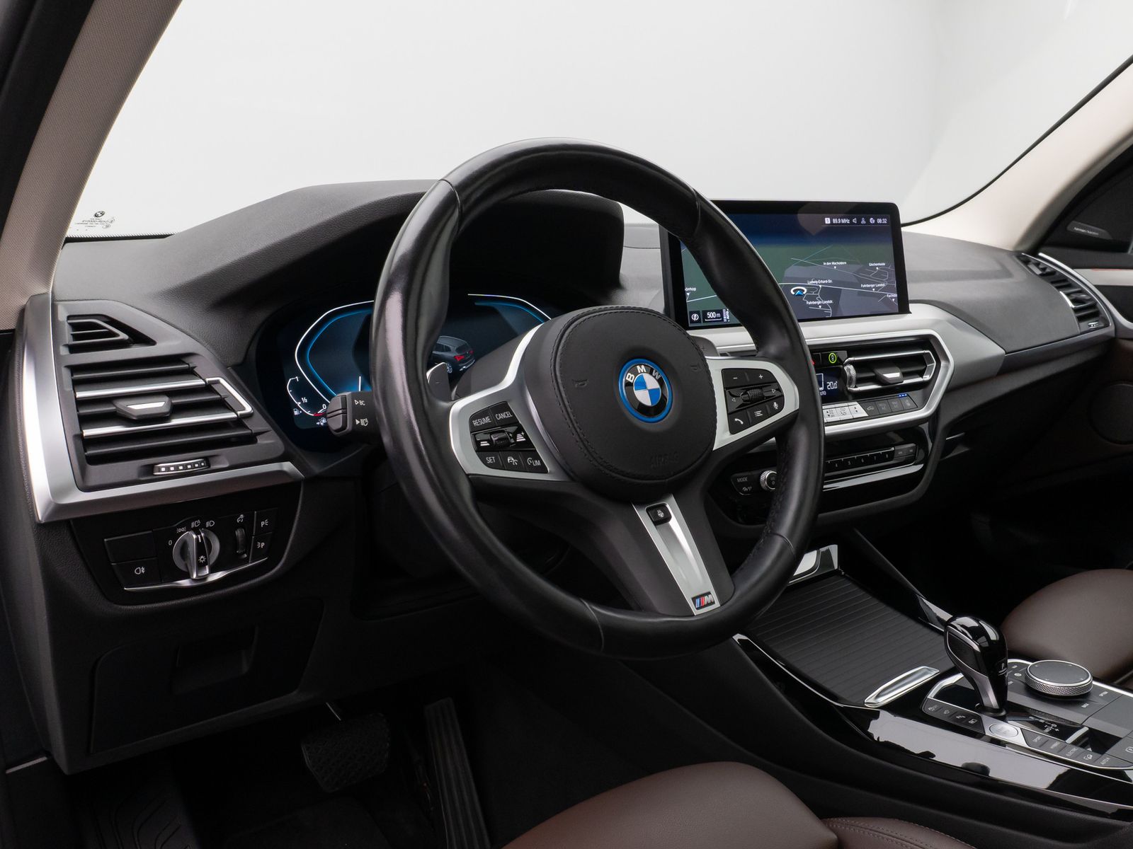 Fahrzeugabbildung BMW X3 xD30e Panorama 360°HUD DAB H/K Komfort 20Zoll