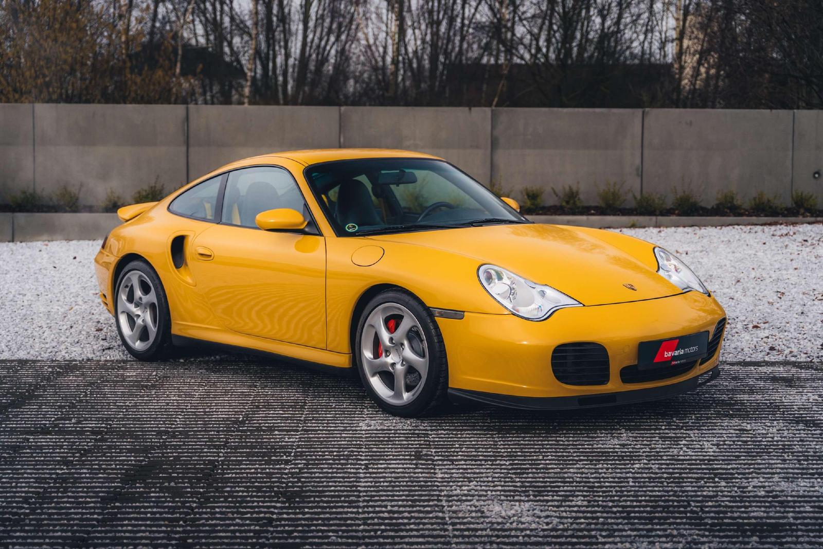 Porsche 996 Turbo / Speed Yellow / Manual
