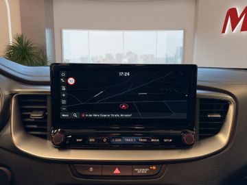 Kia Ceed SW 1.5T Kamera Klima Sitzheizung CarPlay