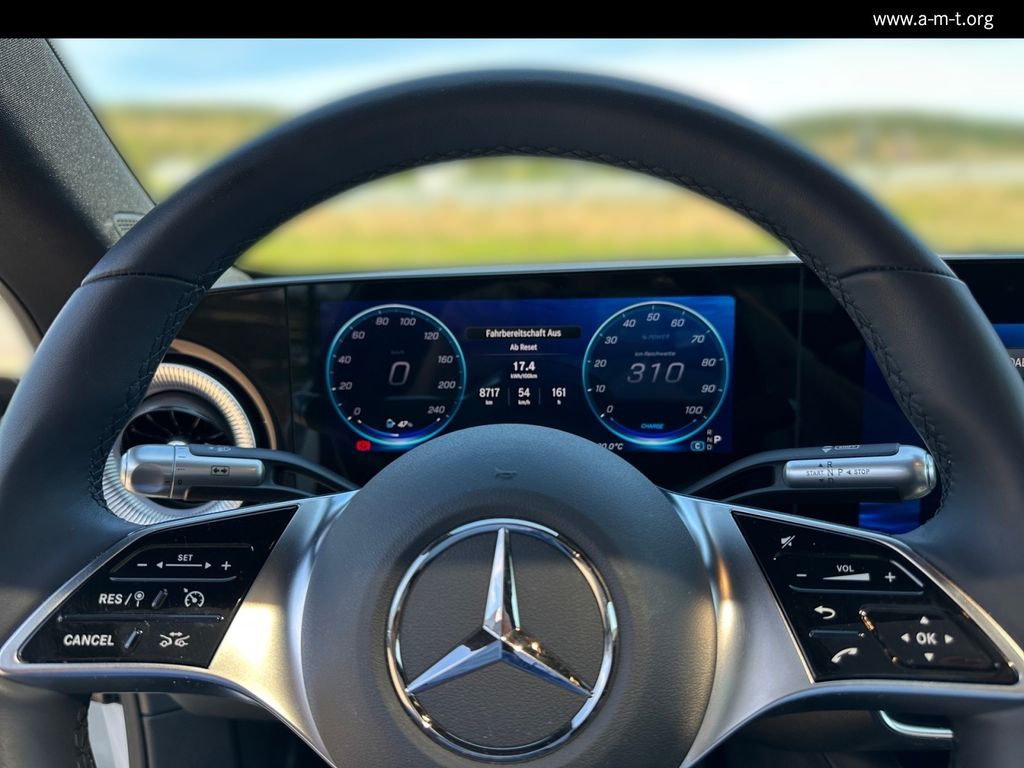 MERCEDES-BENZ CLA 250