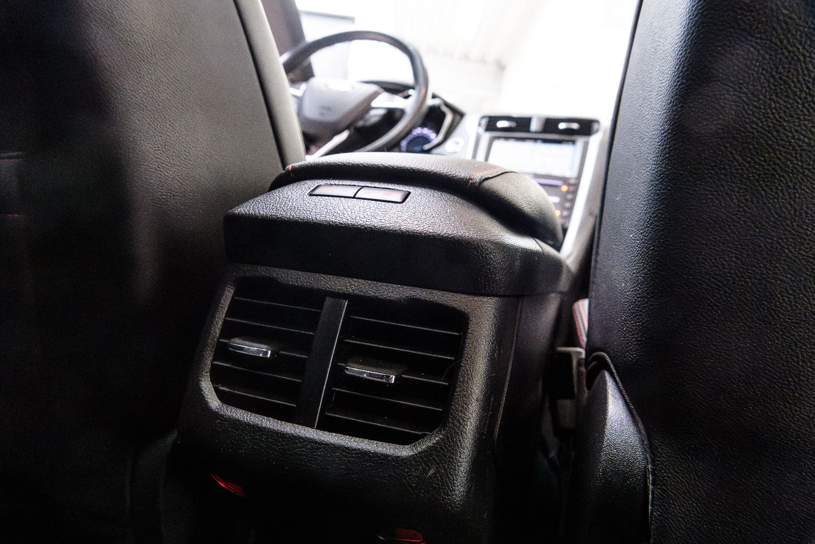 Fahrzeugabbildung Ford Mondeo Turnier ST-Line+PANO+LED+GJR+ACC+SHZ+MEMO
