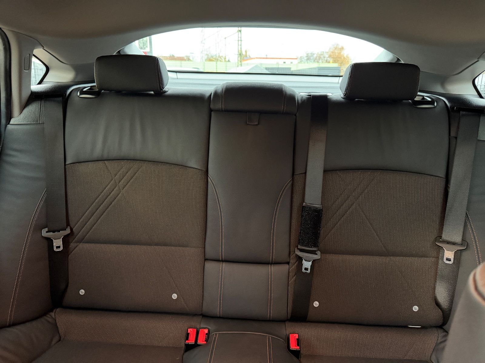 Fahrzeugabbildung BMW X4 xDrive 20 d xLine*BIXEN*TEILLEDER*PDC*NAVI*