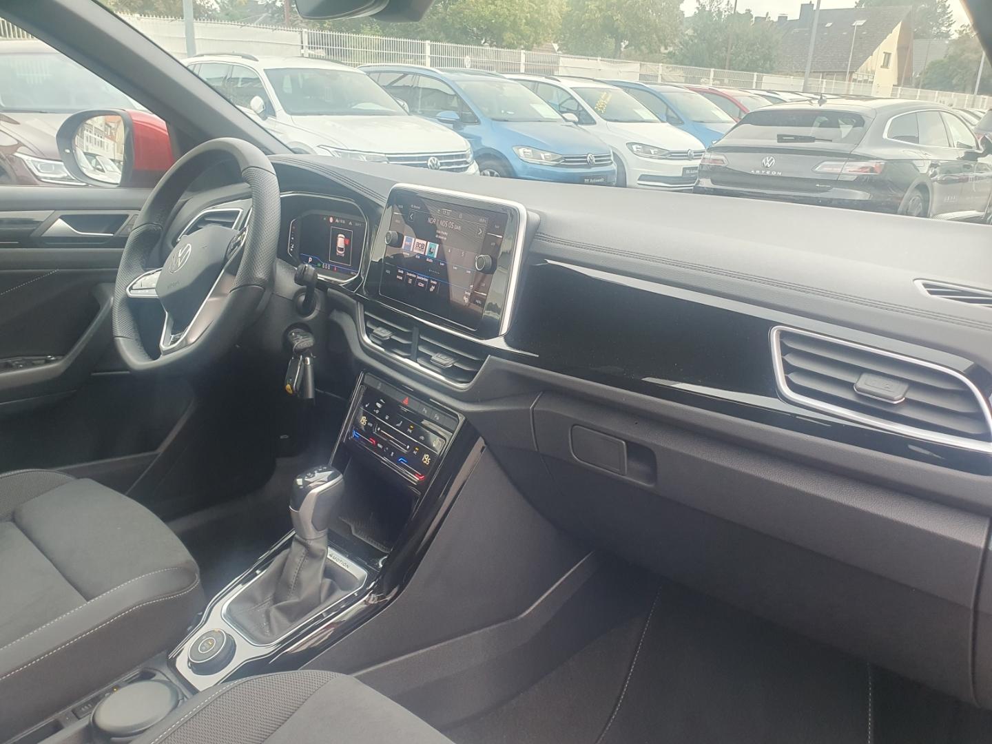 Volkswagen T-Roc R-Line 2.0 TDI DSG 4-M. Sportpaket StandHZ