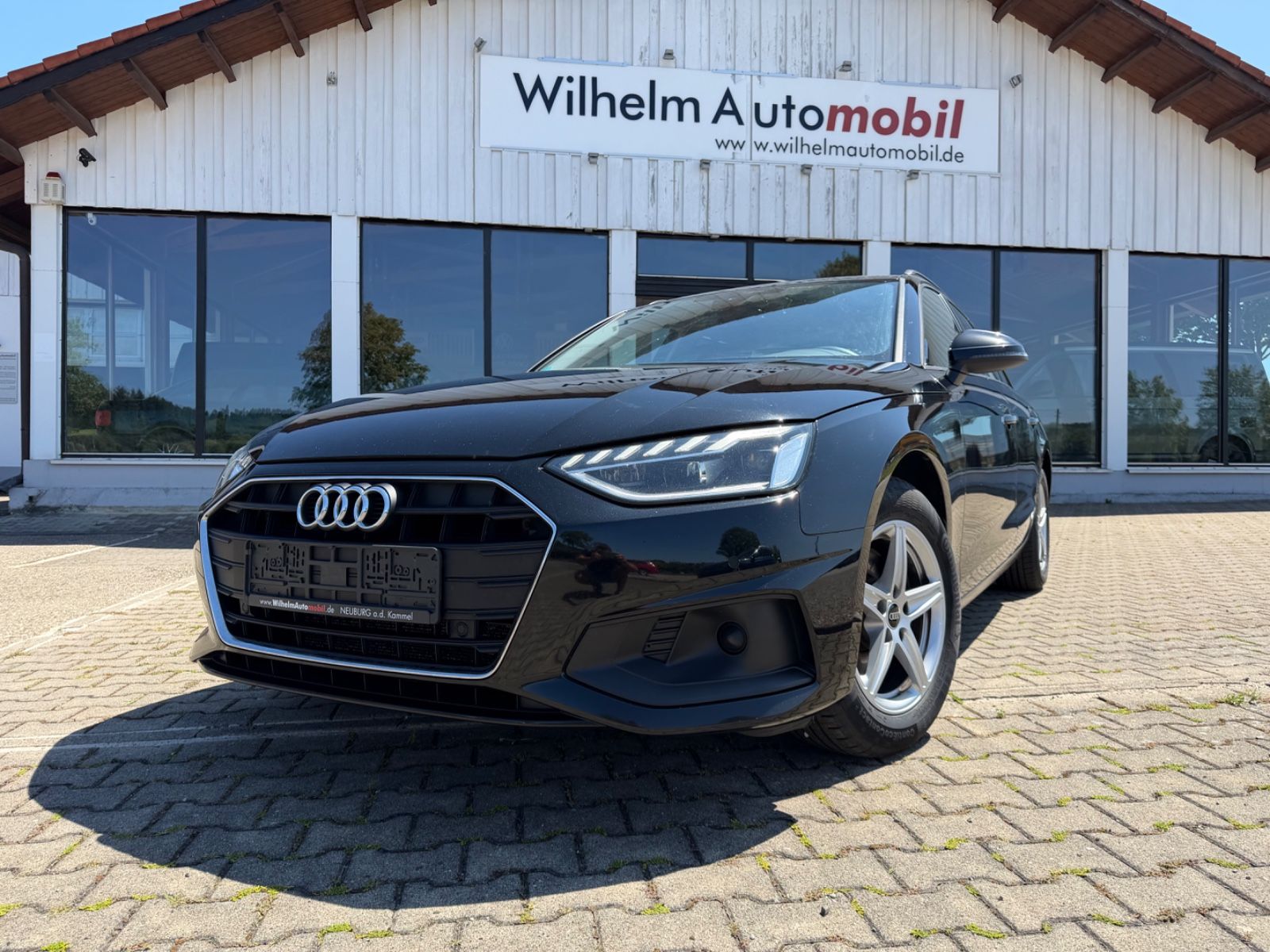Audi A4 Avant 35 TDI Sport DIGI Matrix LED ACC Rollo