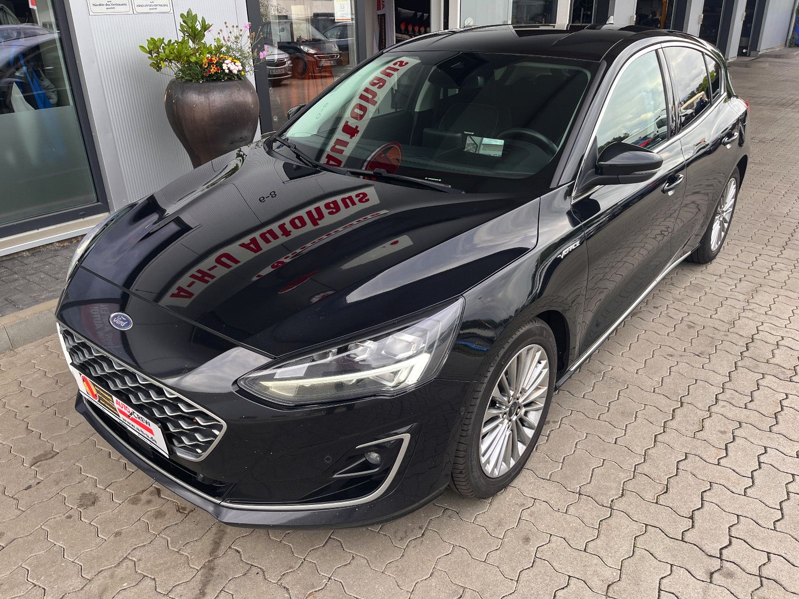 Fahrzeugabbildung Ford Focus Lim. Vignale