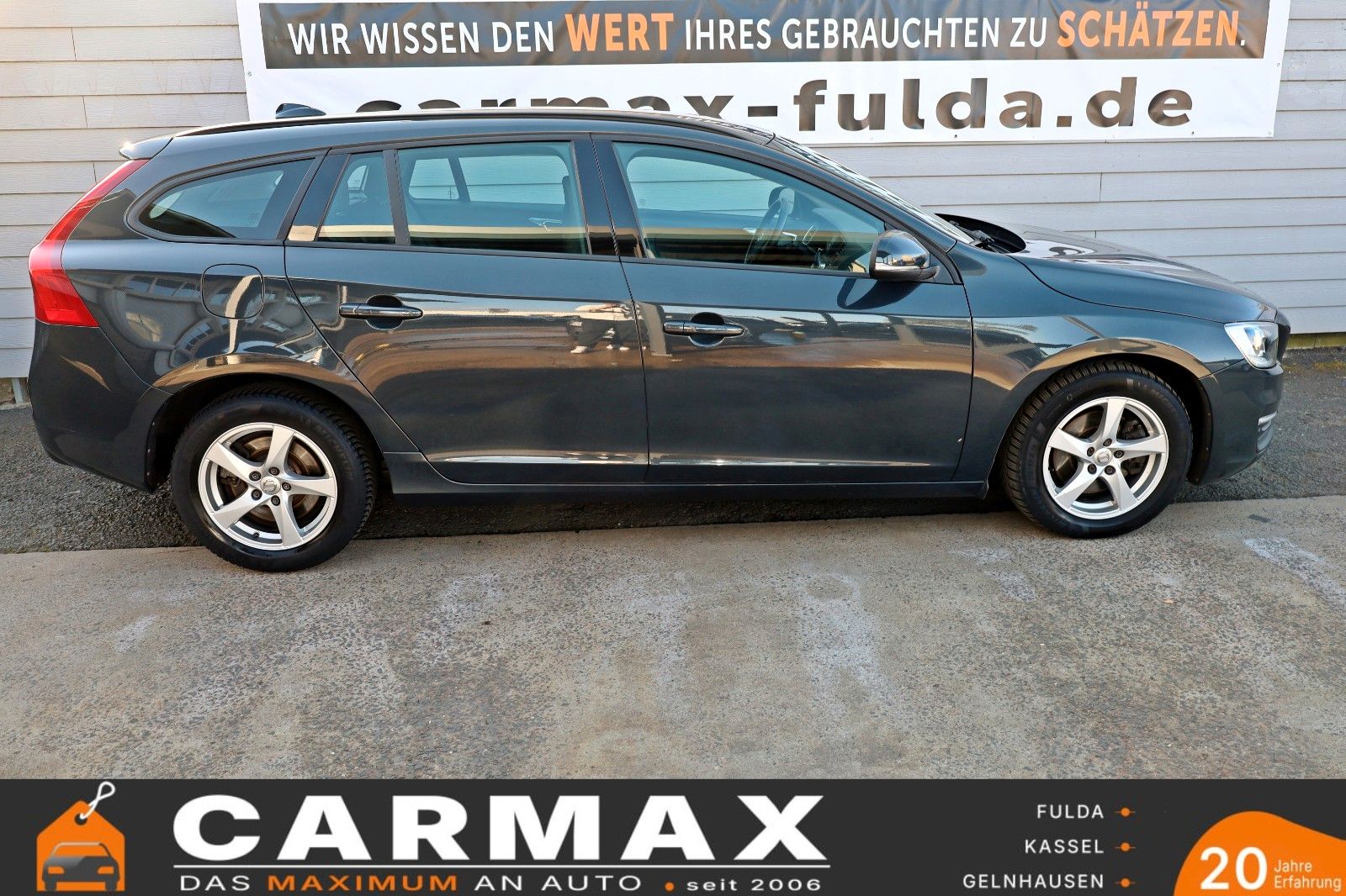 Fahrzeugabbildung Volvo V60 Kombi Linje Business T.Leder,Navi,SH,PDC