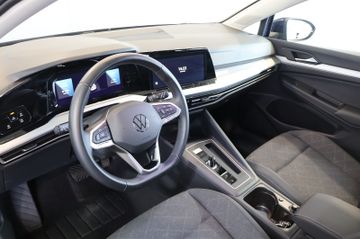 Volkswagen Golf VIII 2.0 TDI Life AID+ACC+LED+KAM+CARPLAY