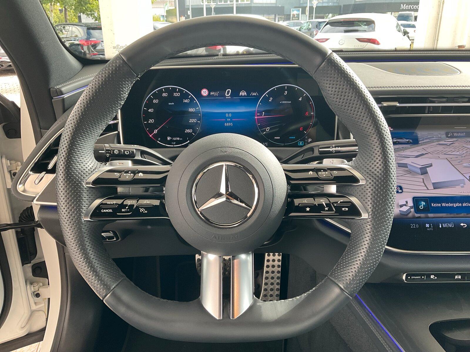 Mercedes-Benz E 220 d 4M T AMG Line/Distronic/Digital/Kamera