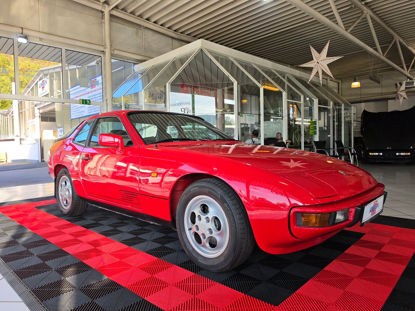 Porsche 924 S+RESTAURIERT+H-Kenzeichen Tüv NEU