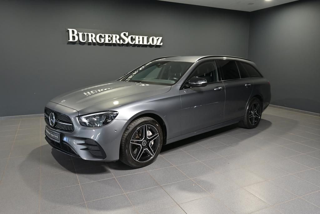 Image of Mercedes-Benz E 300