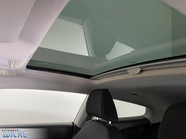 Scirocco 2.0 TDI DSG R Line NAVI KLIMA PANO 19
