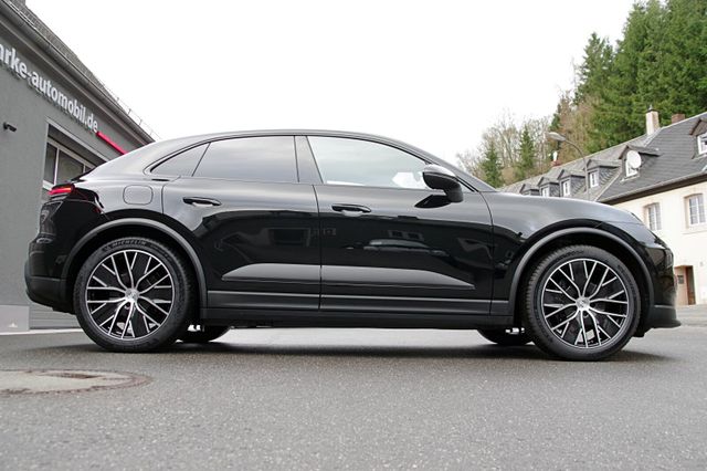Porsche Macan 4*21"MacanDesign,ACC,PANO,BOSE,Head-Up*
