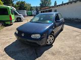 Volkswagen Golf 1.4 Benzin Preis: 950 e. - Volkswagen Golf: 95