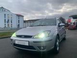 Ford Focus 1,8TDCi 85kW Ghia*XENON*AHK*SITZH.*LEDER - Ford Focus aus 2003 mit Diesel-Antrieb