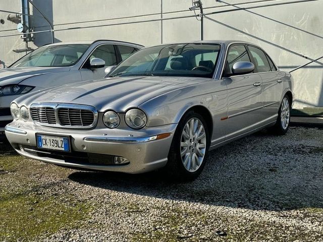 Jaguar XJ XJ8 3.5 V8 cat